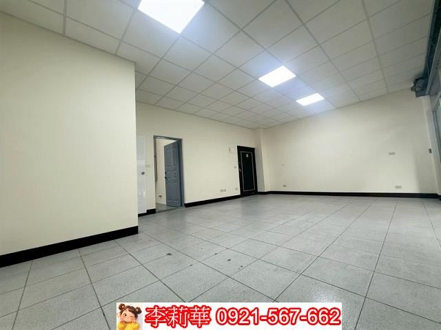 東區店面-9