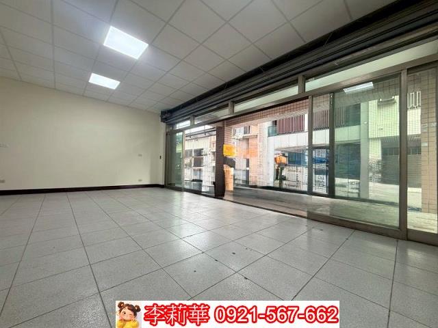 東區店面-4