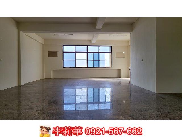 台南新市店面-6